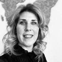 Sharon Bolle's Instagram, Twitter & Facebook