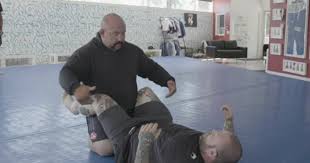 Jul 29, 2021 · strickland, 30, went viral earlier this year when a grappling session with cuban bruiser orlando sanchez ended poorly (replay here). Orlando Sanchez News Grappling Insider