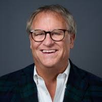 Kurt Dean's Instagram, Twitter & Facebook