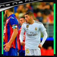 Casemiro, kroos, modric y valverde sólo han jugado juntos 238 minutos, 182 de ellos en compañía de isco. Valverde S Going To Win The Ballon D Or How Modric Lost His Real Madrid Spot To An Unknown Uruguayan Goal Com