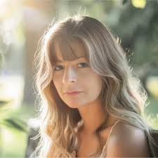 Four months ago I hit my bottom. Being overweight most of my life,  suffering from thyroid disease and PCOS, losing substantial weight was  nearly impossible. I was exhausted, not eating nearly enough,… |