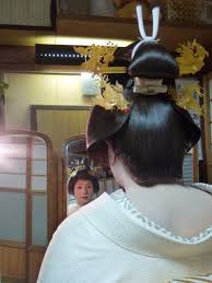 綺麗に結い上げられた文金高島田と抜き衣紋 : 和装花嫁が好きな女装者のblog