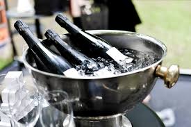Ab wieviel jahren ist sekt. Tipps Zum Richtigen Lagern Und Kuhlen Von Sekt Schampuslounge De