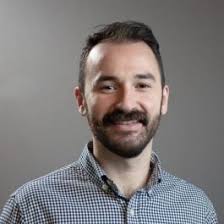 12 Sales Leaders Share The Keys to Breaking into Sales Management