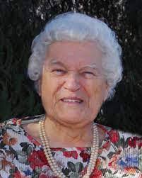 Carolyn Sheldon's Instagram, Twitter & Facebook