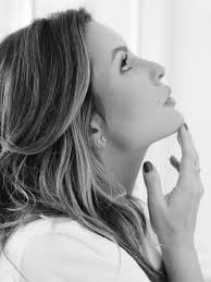 ✨ Cuidar da pele é mais do que estética — é investir na sua autoestima e no  seu bem-estar.