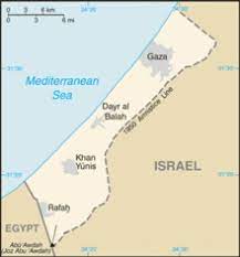 Los dos territorios palestinos son cisjordania (que incluye jerusalén oriental) y la franja de gaza, que se encuentran a unos 45 km de distancia. Occupation Of The Gaza Strip By Egypt Wikidata