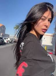 Heather Firestine's Instagram, Twitter & Facebook