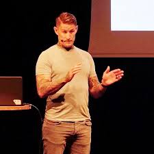 Hockeyprofilen Jonathan Hedström om varningstecken på psykisk ohälsa