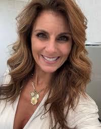 I am a warm-hearted and smiling woman. I am living in New Jersey. I'm not a  bore, and I'm not a capricious person so don't be afraid to meet me.  bit.ly/Richwomendating