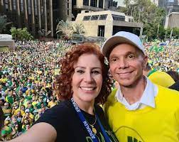 Da saúde para renovar a frota do samu 192 a pedido da deputada federal carla zambelli. Autor De Milla Notifica Carla Zambelli Para Tirar Video Em Que Netinho Canta Hit Em Ato Pro Bolsonaro Musica G1