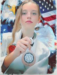 Arthur Ritter von Davidian (@Arthur_Ritter)