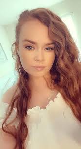 Donna Bluhm's Instagram, Twitter & Facebook