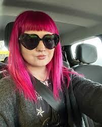 Eva Katona's Instagram, Twitter & Facebook