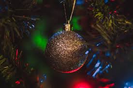 صورة عالية الدقة مجانية لعيد الميلاد رأس السنة شجرة عيد الميلاد كرة إكليل أضواء شتاء Christmas Bulbs Christmas Ornaments Holiday Decor