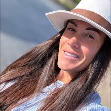 Looking for a voice coach in cardiff, any recommendations?