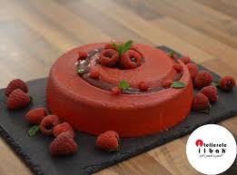 Prepară, amestecă, fierbe, coace şi decorează diferite tipuri de dulciuri, pentru a le vinde publicului, lucrând în laboratoare, spații special amenajate în cofetării, restaurante, hoteluri, în industrie. Z 5epzj6qgcklm