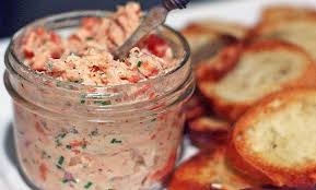 Une Delicieuse Recette Pour L Aperitif Avec Votre Robot Culinaire Du Saumon Fume Des Paves De Saumon De La Creme Fraiche E Rillettes Recette Aperitif Saumon