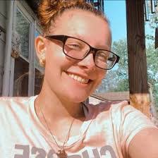 Courtney Koons's Instagram, Twitter & Facebook