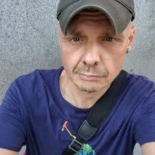 Gerard Hicks's Instagram, Twitter & Facebook