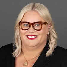 Kristen Fournier's Instagram, Twitter & Facebook