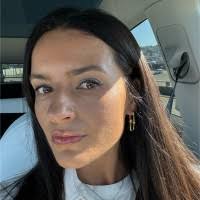 Julia Lassiter's Instagram, Twitter & Facebook