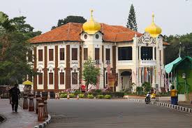 Kemerdekaan persekutuan tanah melayu telah diisytiharkan secara rasmi tepat jam 9.30 pagi pada 31 ogos 1957. Melaka Malacca Travel Pictures