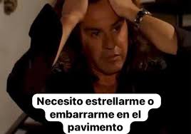 Dos motocicletas impactaron de frente en el cruce de las calles Vidrio y  Progreso, en la colonia Americana. Ninguno de los conductores hizo alto  total #TráficoZMGPeriodismoCiudadano