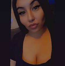 Sabrina Epperson's Instagram, Twitter & Facebook