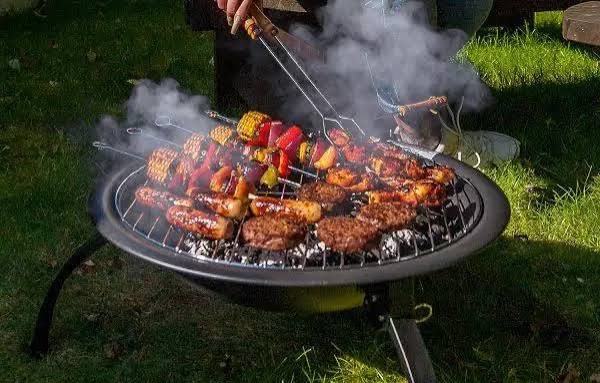 How to cook a barbecue on a fire pit - The Log People