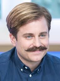 Agatha Raisin: Kissing Christmas Goodbye