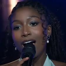 Learned Everything From…': Reba McEntire On Her Comeback In Sitcom With  Happy's Place