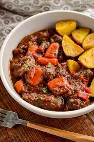 This Delicious Bowl Of Balsamic Braised Beef Is Pure Comfort Food Tender Chunks Of Beef In A Ta Beef Recipes Easy Delicious Healthy Recipes Diced Beef Recipes