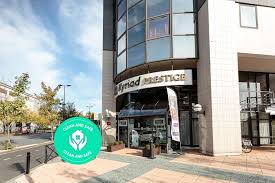 Découvrez la fée carabosse (7 r vieillards, 63000 clermont ferrand) avec toutes les photos du quartier, le plan d'accès, les avis et les infos pratiques : Hotel 4 Star Clermont Ferrand Kyriad Prestige