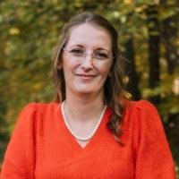 100+ "Jenny Squires" profiles