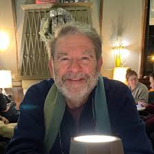 What is the cheapest way to get to Upper O'Connell Street from Clontarf  Castle in Dublin?