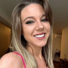 Jaimie Hays's Instagram, Twitter & Facebook