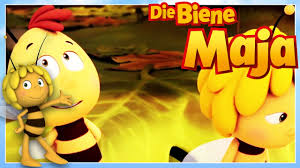 Willi und maja finden das notizbuch von richter bienenwachs und entnehmen seinen aufzeichnungen, dass er die königin vom thron stürzen und selbst die macht im bienenstock. Die Biene Maja Folge 39 Das Zepter Der Konigin Youtube