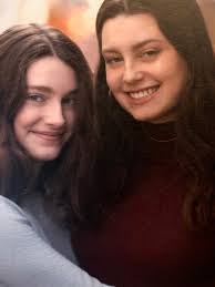 Eliza Rubin's Instagram, Twitter & Facebook