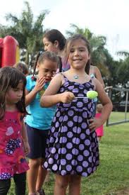 To add some extra challenge to this game, turn it into a relay race. Green Egg Relay Race Each Child Must Do A Lap Carrying The Egg On A Spoon Then Pass It Off To The Next One On Their Team Kids Party Games Relay