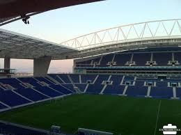 The stadium was built as a replacement for fc porto's old ground, estádio das antas (antas stadium), and as a venue for euro 2004. Estadio Do Dragao Estadio Do Futebol Clube Do Porto Expressinha