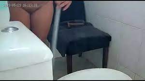 Esposa limpa a casa nua - XVIDEOS.COM