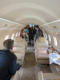 The passenger cabin upgrades were not evaluated as these modifications had no effect on the pilot qualification requirements or operational suitability of the challenger 350. File Bombardier Challenger 300 Interior 2 Jpg Wikimedia Commons