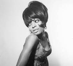 Music Hairstyles A Brief History Of 12 Iconic Cuts Bbc Music