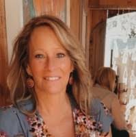 Lorrie Gardner's Instagram, Twitter & Facebook