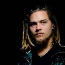 Courtney Polhamus's Instagram, Twitter & Facebook