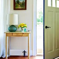 When decorating a foyer, remember to include a few essential items that help you make a statement. Small Entryways 29 Small Foyer Decor Ideas For Tiny Foyers Decluttering Your Life