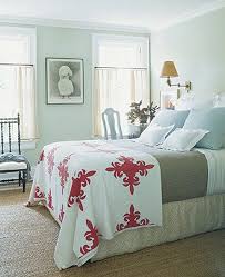45 guest bedroom ideas on how to decorate a guest bedroom or guest room with appropriate paint colors, variety furniture along with stylish twin with these 45 cozy guest bedroom ideas presented below, you will definitely create a feeling of 'home away from home' for your precious guests that visit. Guest Bedroom Design Ideas Designs Atmosphere Small Wall Decor Cozy Bathroom Country Decorating Beach Apppie Org