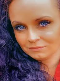 Indiana woman trapped in crashed car survives 6 days using sweatshirt to  drink water