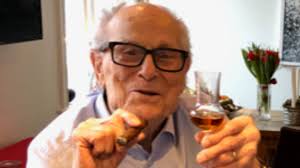 Corona: Walter, 100, överlevde covid-19 efter tuff kamp